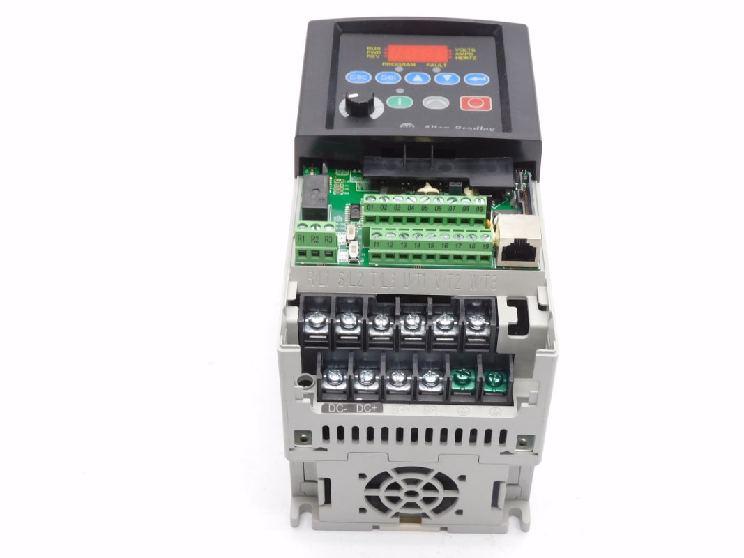 ALLEN BRADLEY 22B-E3P0N104 SER. A 414-660V 3.0A F/W 7.01 NSMP