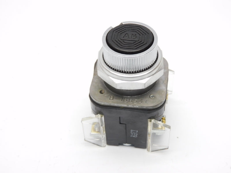 ALLEN BRADLEY 800T-KC2AAXX SER. T (WH) NSMP
