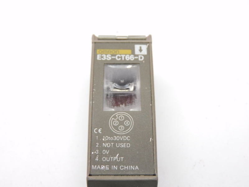 OMRON E3S-CT66-D 10-30VDC UNMP