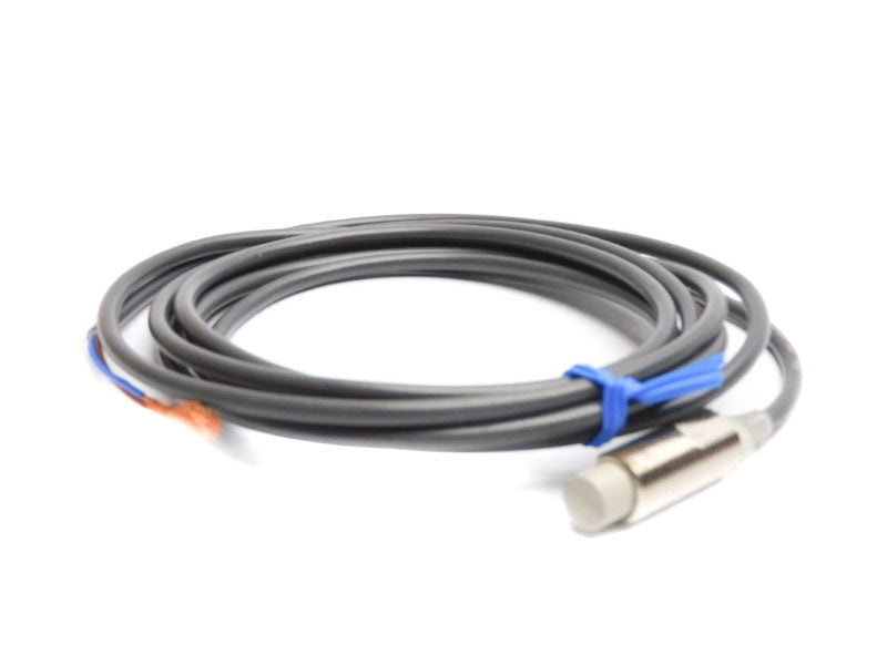OMRON E2E-X8MD1 12-24VDC 2M NSNP