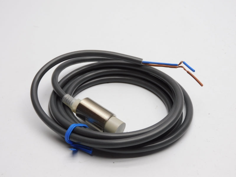 OMRON E2E-X14MD1 12-24VDC 2M NSNP