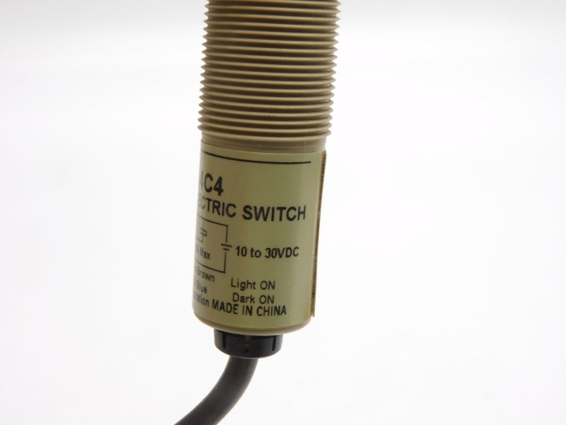 OMRON E3F2-R4C4 10-30VDC NSNP