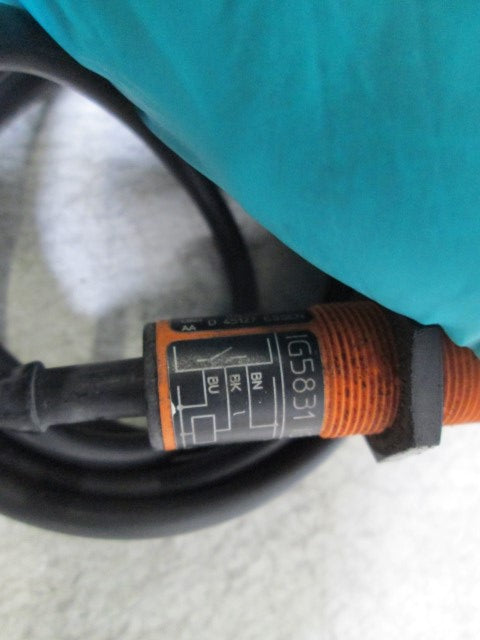IFM EFECTOR IG5831 INDUCTIVE PROXIMITY SENSOR *USED*
