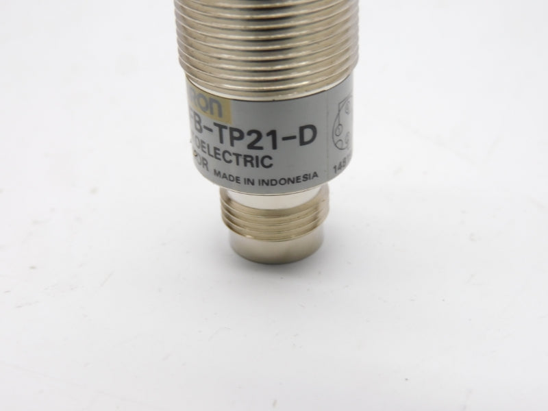 OMRON E3FB-TP21-D 10-30VDC NSNP