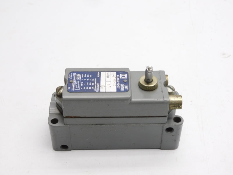 SQUARE D 9007AW12 SER. C 600VAC 8A UNMP