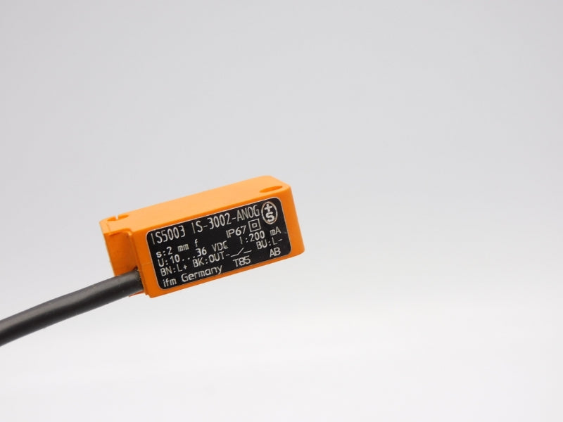 IFM EFECTOR IS3002ANOG IS5003 10-36VDC NSMP