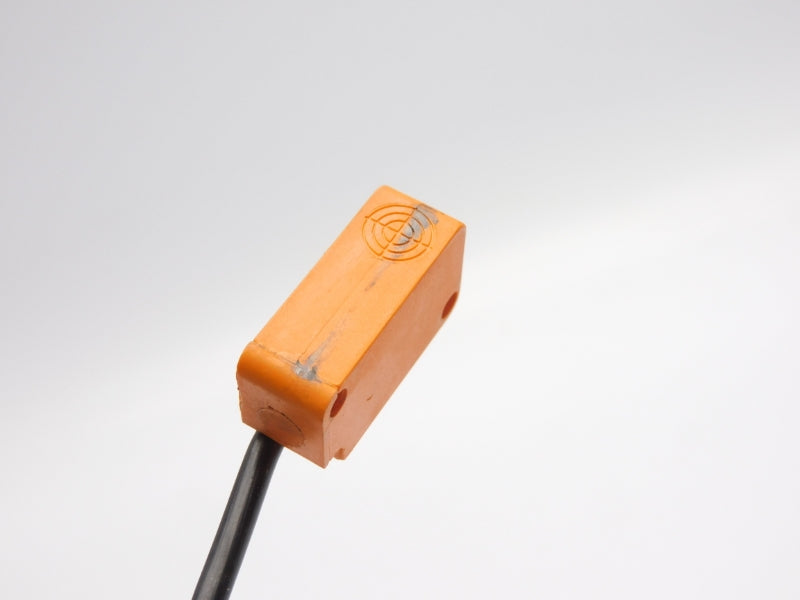 IFM EFECTOR IS3002ANOG IS5003 10-36VDC UNMP