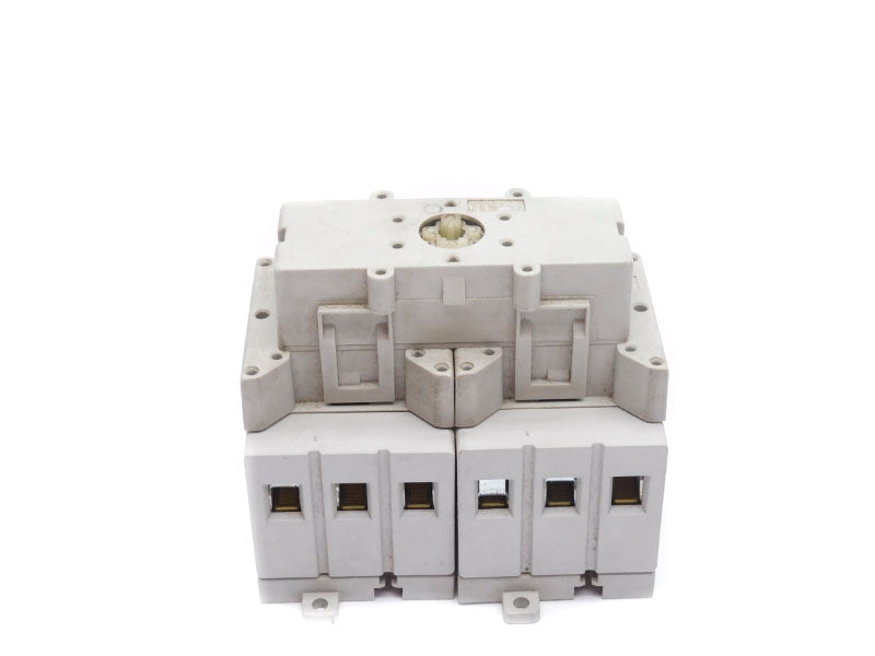 ALLEN BRADLEY 194E-E40-3753 SER. B 690V 21A UNMP