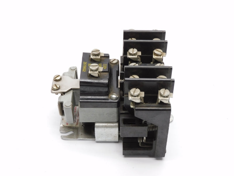 GENERAL ELECTRIC CR2810A14DG 92/110V 10A UNMP