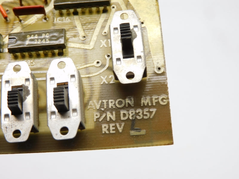 AVTRON D8357 REV. L UNMP