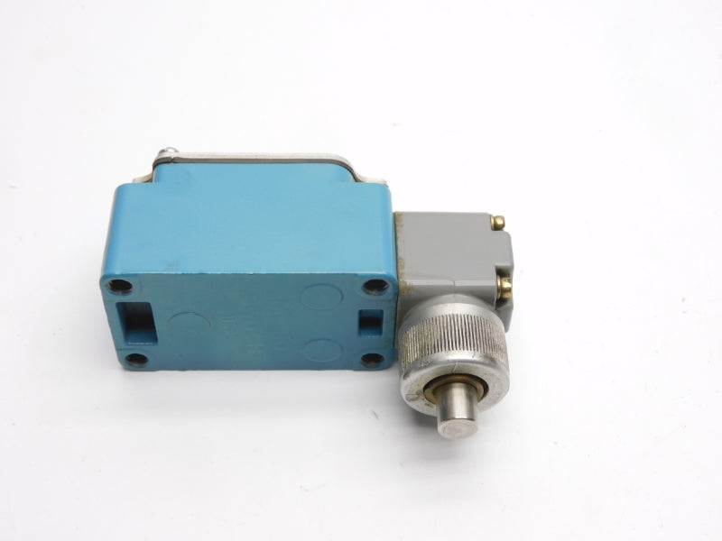 MICRO SWITCH 1LS10 600VAC 10A UNMP