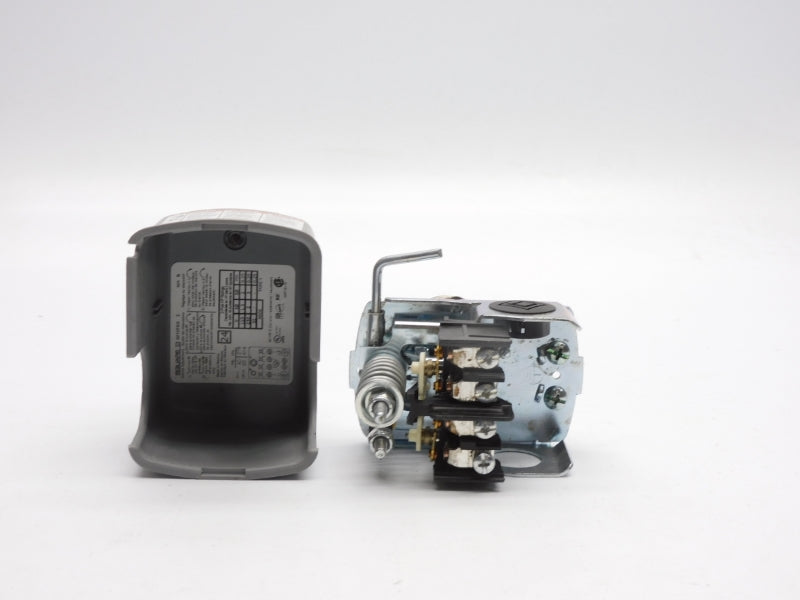 SQUARE D 9013FSG2 SER. B 230V 40/60PSI UNMP