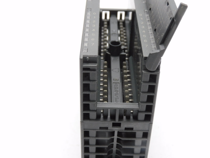 SIEMENS 6ES7321-1BL00-0AA0 24VDC (NO TERMINAL) UNMP
