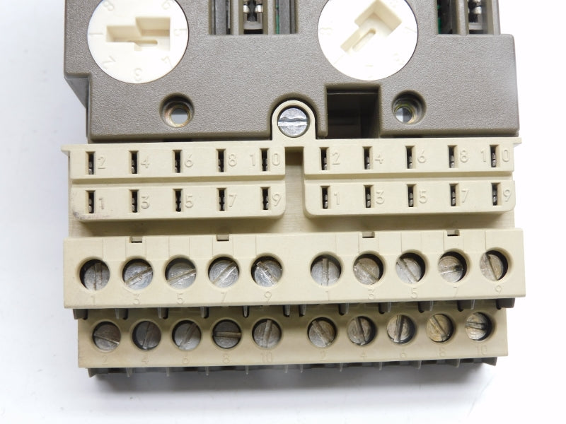 SIEMENS 6ES5700-8MA11 UNMP