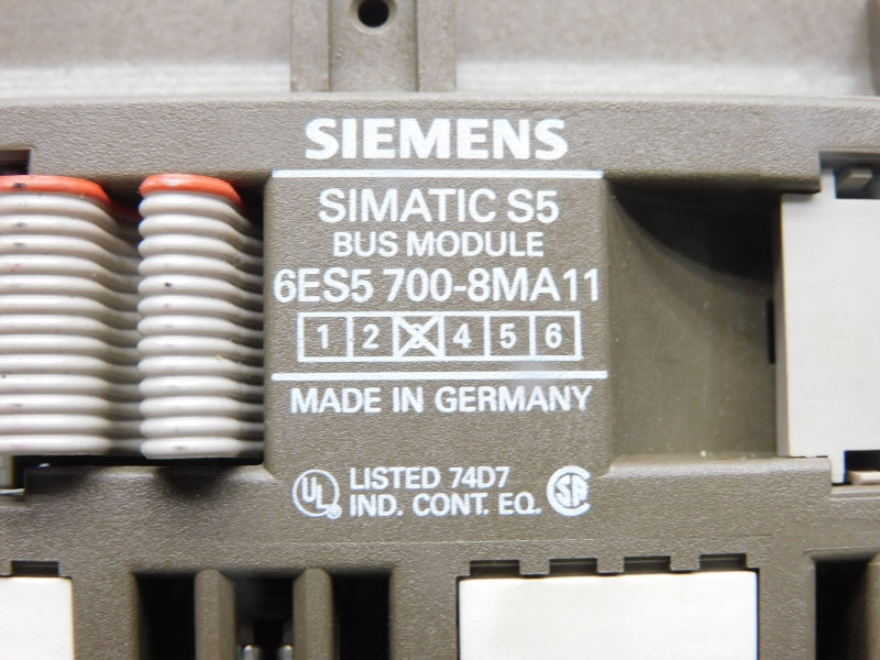 SIEMENS 6ES5700-8MA11 UNMP