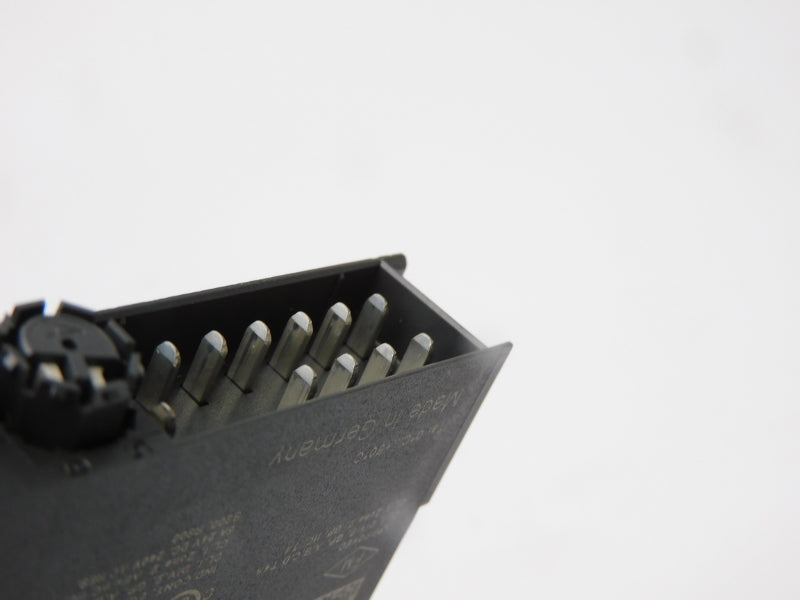 SIEMENS 6ES7132-4HB01-0AB0 230VAC 5A UNMP