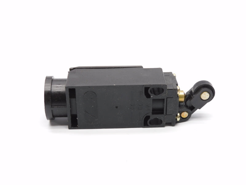 TELEMCANIQUE XCK-P121H7 240V 3A NSNP