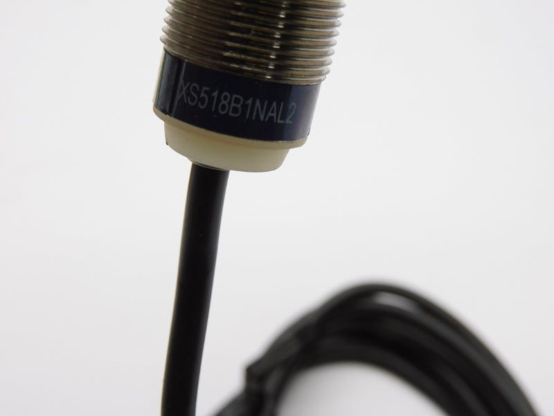 TELEMECANIQUE XS518B1NAL2 12-24V NSMP