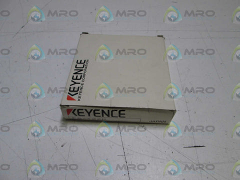 KEYENCE AMPLIFIER PNP ONETOUCH CALIBRATION FS-T22P *NEW IN BOX*