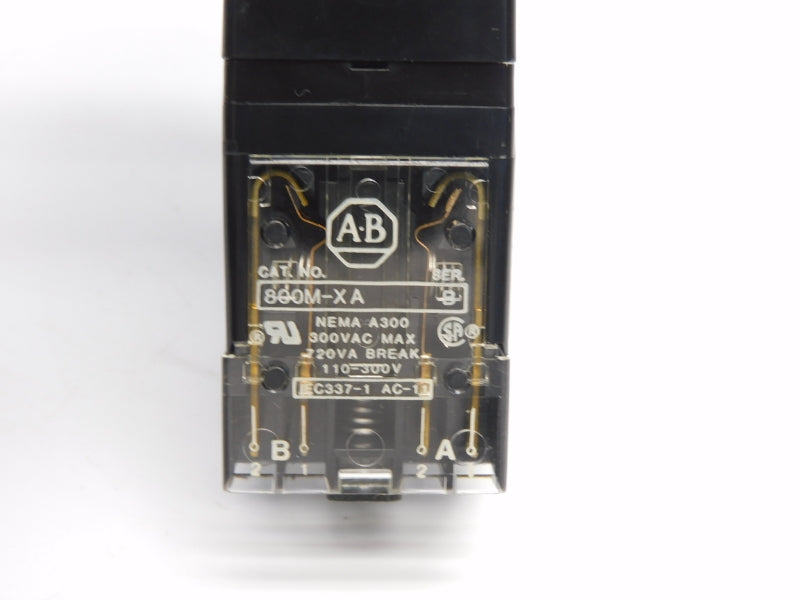 ALLEN BRADLEY 800MR-H33BLA SER. C 300VAC (BK/YL) NSMP