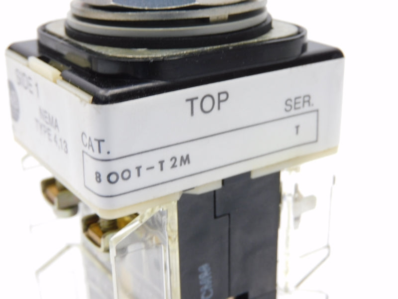 ALLEN BRADLEY 800T-T2MB40 SER. T 600VAC (BK/YL) NSMP