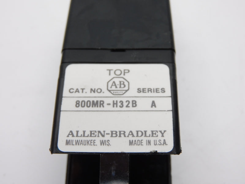 ALLEN BRADLEY 800MR-H32BLAK SER. C (BK/YL) NSMP
