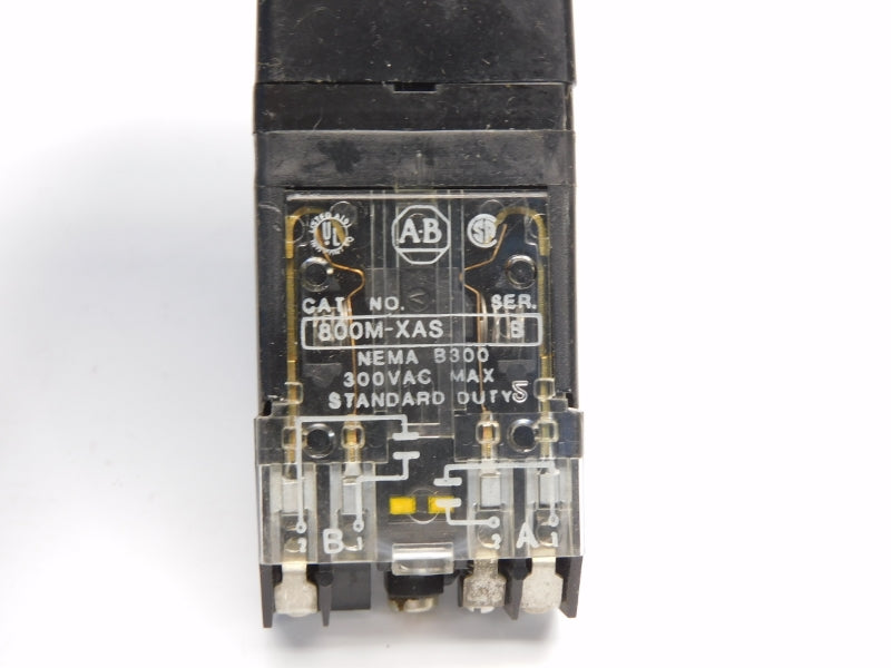 ALLEN BRADLEY 800MR-H33BB SER. C 300VAC (BK/YL) NSMP