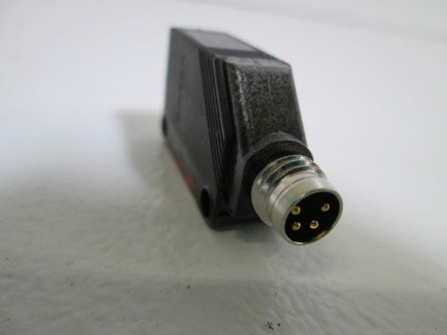 OMRON PHOTOELECTRIC SWITCH E3Z-R66 *USED*