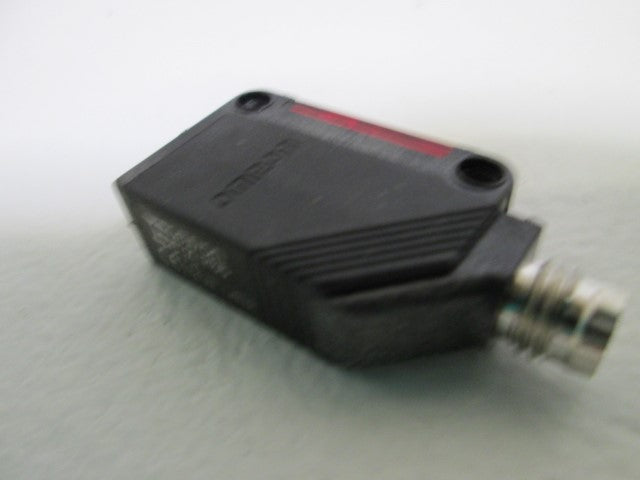 OMRON PHOTOELECTRIC SWITCH E3Z-R66 *USED*