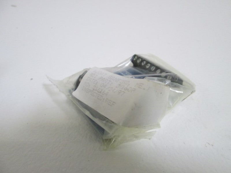AUGAT 16PIN SOCKET TERMINAL 2M16DP * NEW IN BAG *