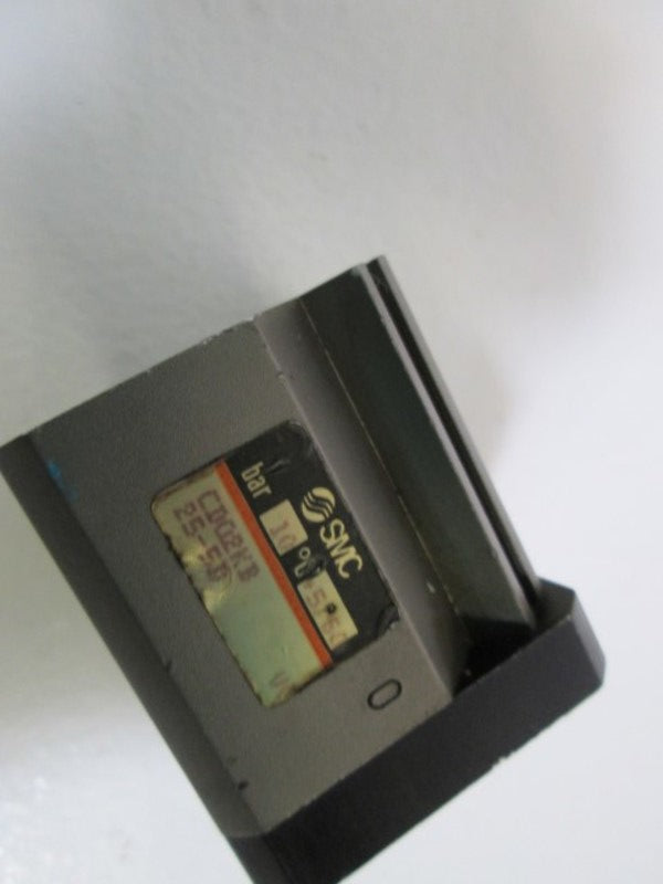 SMC CYLINDER CDQ2KB-25-5D *USED*