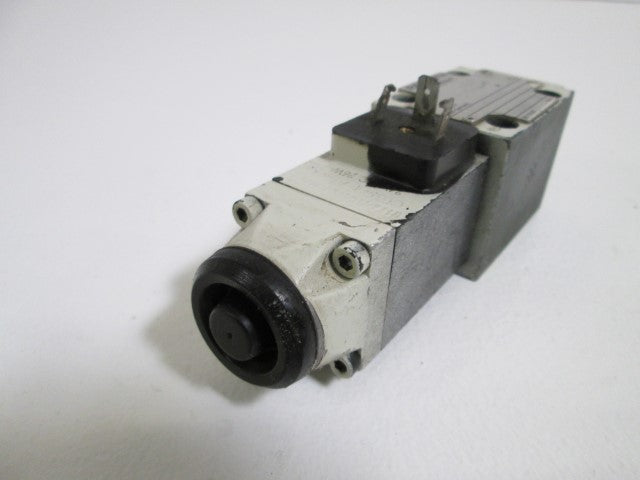 REXROTH VALVE 3 WE 6 A51/AG24NZ4  *USED*