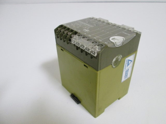 PILZ SAFETY RELAY PNOZ 24VDC 3S 1o *USED*