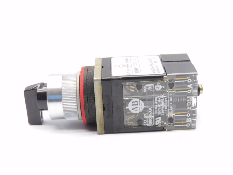 ALLEN BRADLEY 800MR-JH2UB SER. C 300VAC (BK/YL) NSMP