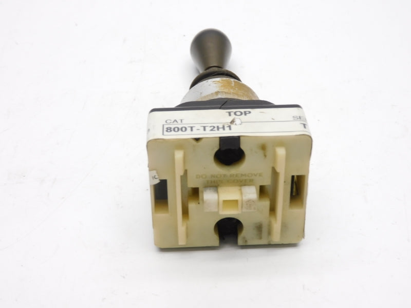 ALLEN BRADLEY 800T-T2H1 SER. T UNMP
