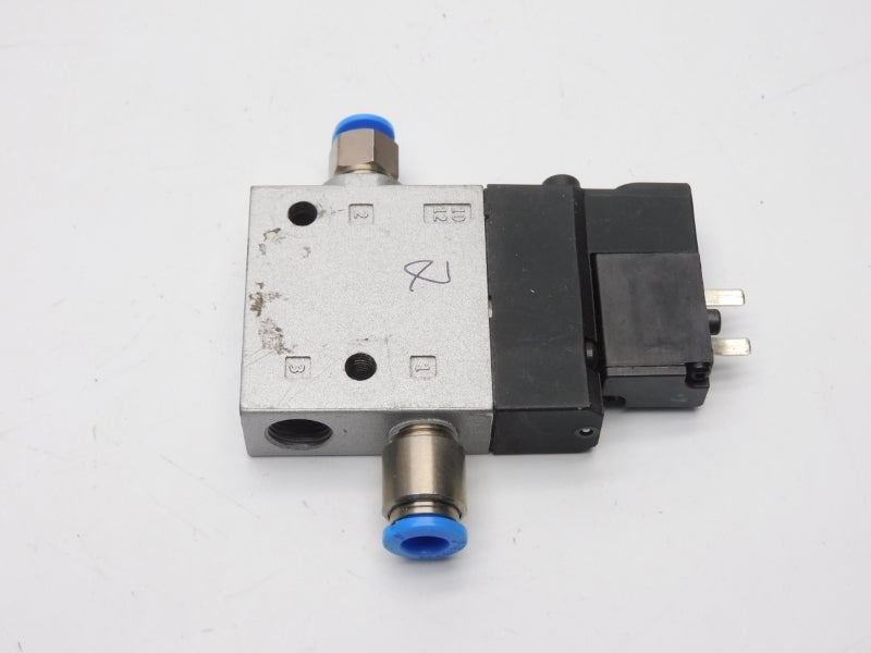 FESTO CPE14-M1BH-3GL-1/8 196929 SER. F302 24VDC 2,5-8BAR UNMP