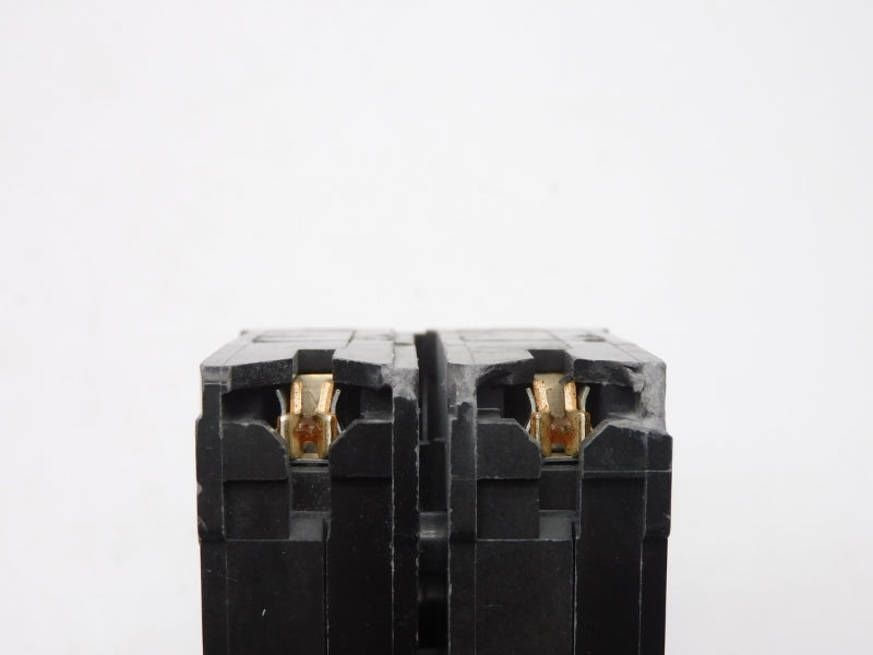 SQUARE D HOM220GFI 120/240V 20A (AS PICTURED) NSMP