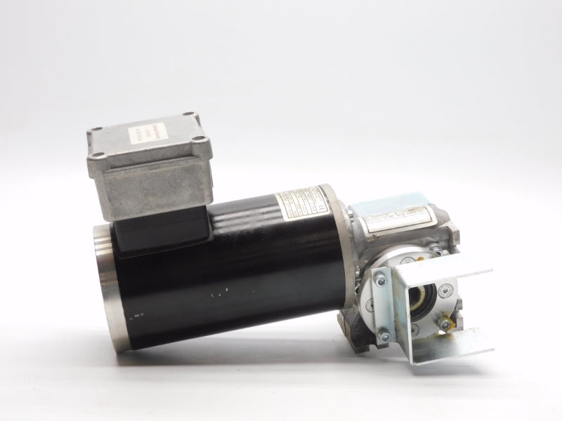 LENZE SSN31-1UHAR-056C21 02004788 230/400V 0,43/0,25A NUPI