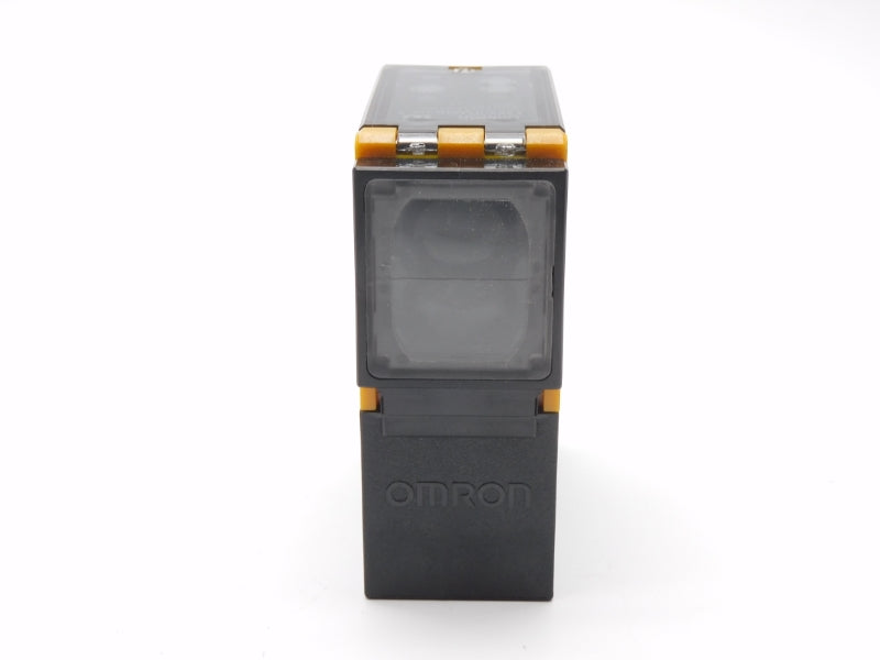 OMRON E3B2-R5M4D-US-3 24-240VAC NSNP
