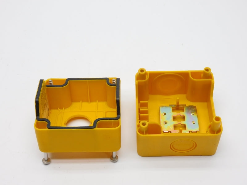 ALLEN BRADLEY 800E-1PY SER. B NSNP