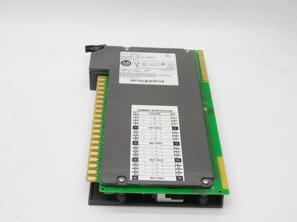 ALLEN BRADLEY 1771-OD16 SER. B 120VAC 8A NSMP