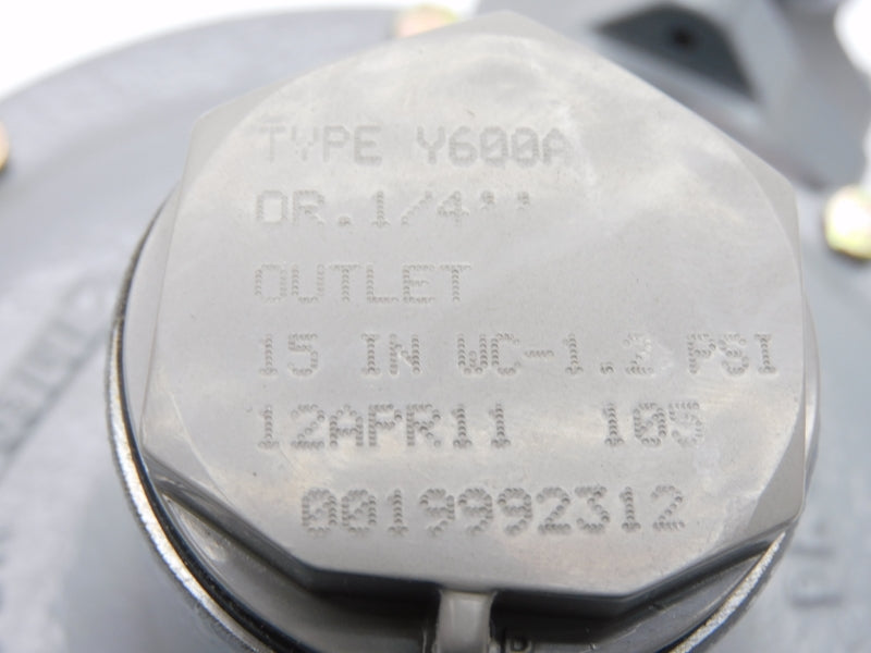 FISHER Y600-1080-101125 15"WC-1.2PSI 1/4" NSMP