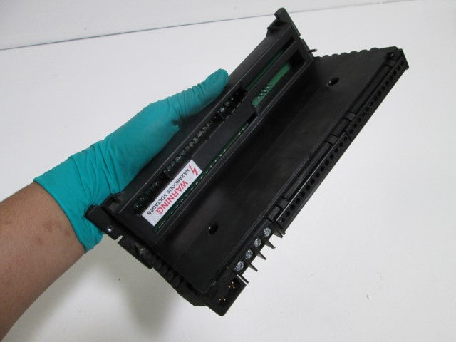 GE FANUC TERMINAL ASSEMBLY IC660TBD110K *USED*