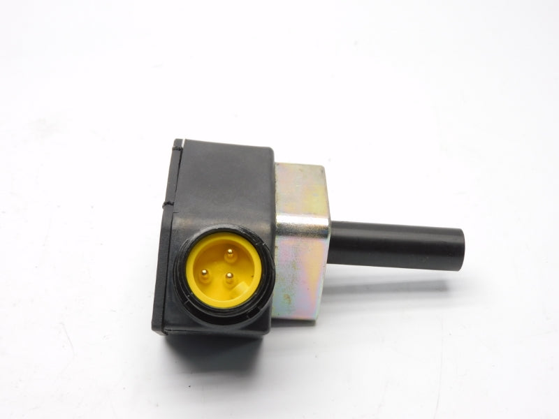 NAMCO EE230-32820 20-230V 0.5A 3000PSI 1.625" NSMP