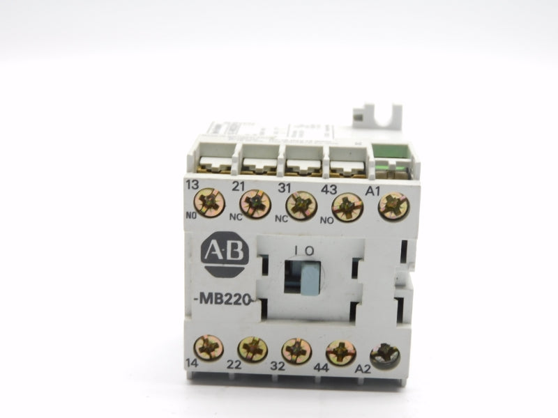 ALLEN BRADLEY 700DC-MB220D24 SER. A 24VDC 10A NSNP