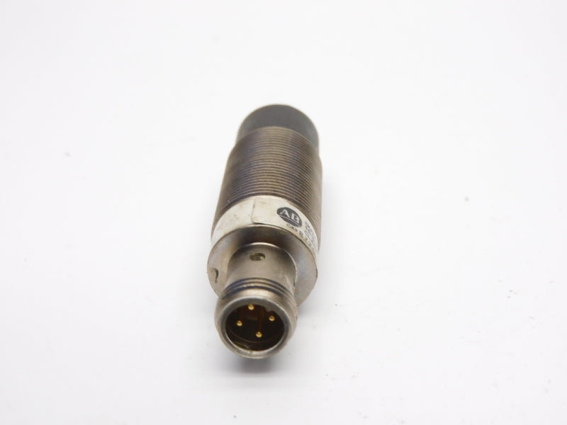 ALLEN BRADLEY 872C-DH8NP18-D4 SER. C 10-30VDC UNMP