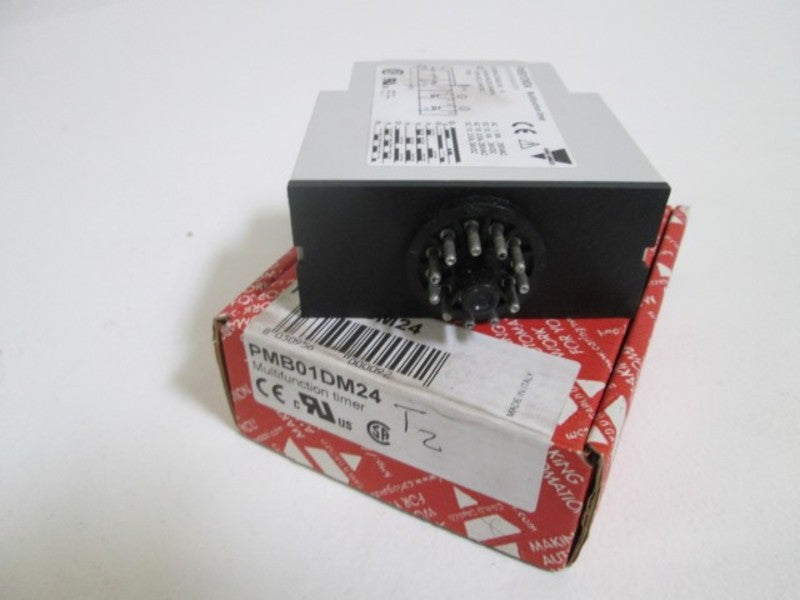 CARLO GAVAZZI MULTIFUNCTION TIMER PMB01DM24 * NEW IN BOX *