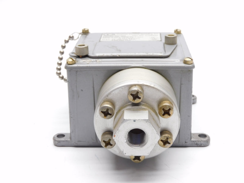 CCS 604GM2 125/250VAC 5A 4500PSI NSNP