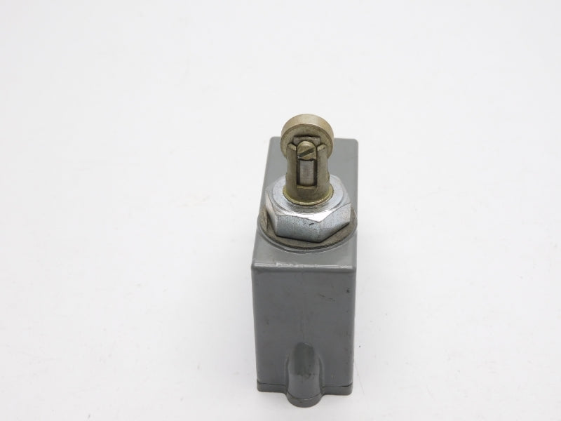 MICRO SWITCH YZE-RQ9 460V 10A (GREY) UNMP