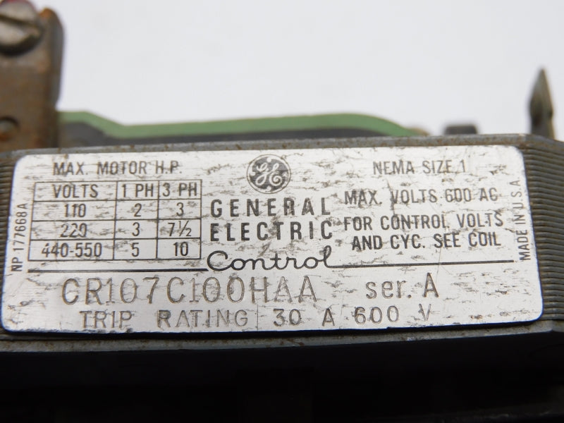 GENERAL ELECTRIC CR107C100HAA SER. A 380/440V 30A UNMP